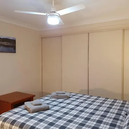 Narnie'S Place In Narangba - Relaxed Space With Breakfast Exterior photo